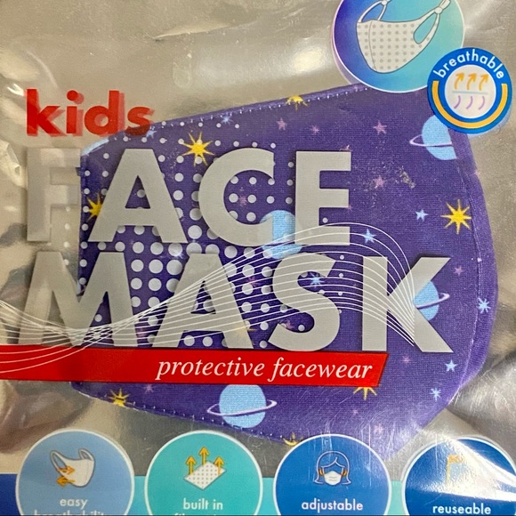 🟢 {3/$15} Space Pattern Reusable Kids Face Mask 💫🪐 - Picture 2 of 5